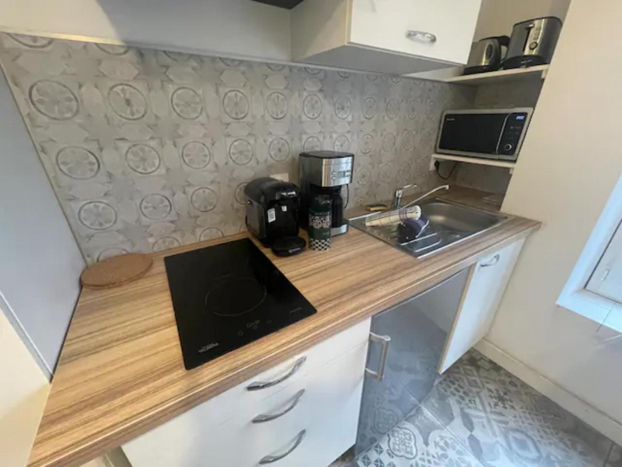 L'Escale Niortaise - Centre-Ville - 10Mn Gare - Wifi - Netflix Szoba fotó