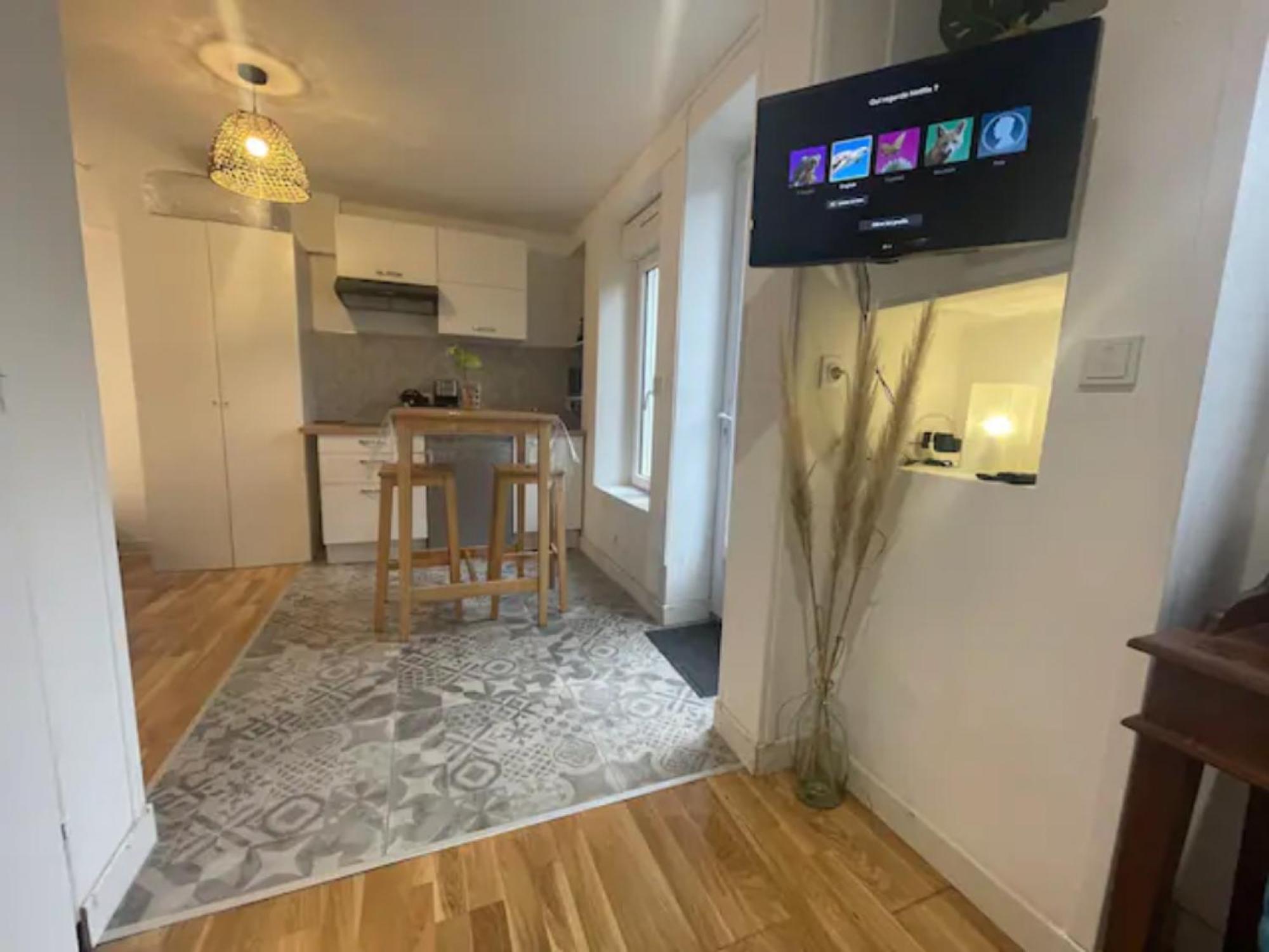 L'Escale Niortaise - Centre-Ville - 10Mn Gare - Wifi - Netflix Szoba fotó